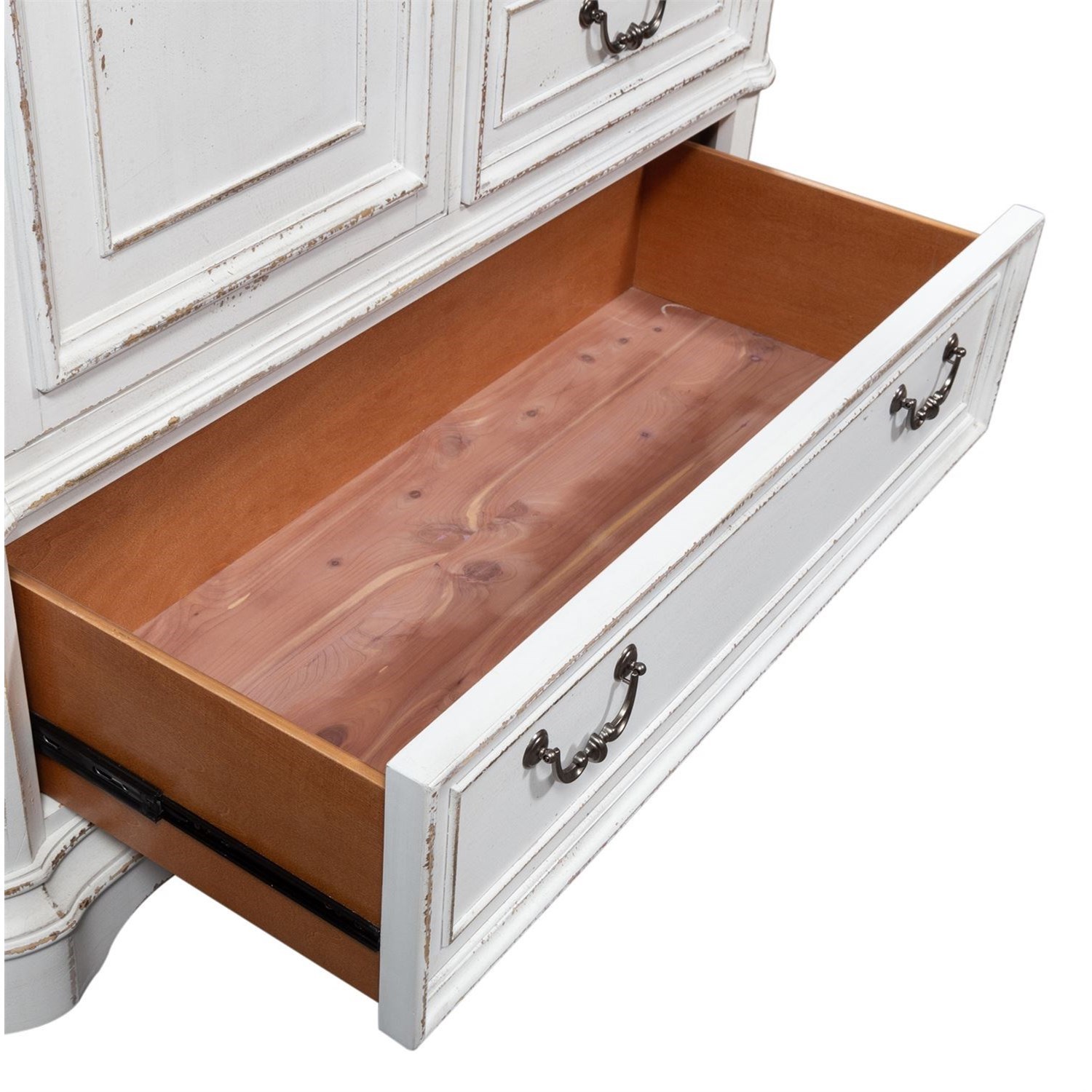 Liberty Furniture Magnolia Manor 244BR42MC Traditional Master Chest with Adjustable Shelves